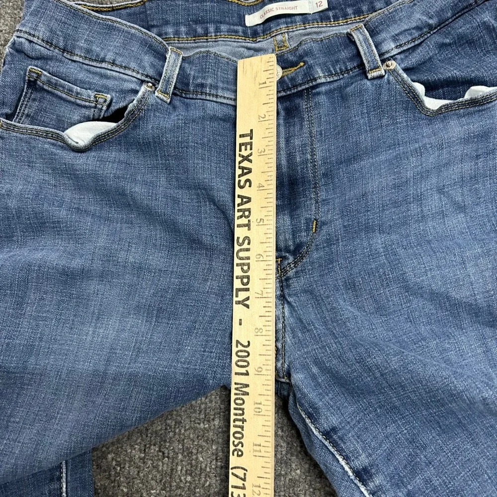 Levi's Jeans Womens Size 12 Blue Classic Straight Leg Denim Mid Rise Casual